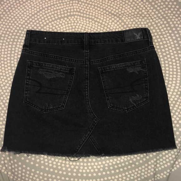 AEO High-Wasted Distressed Denim Skirt - Picture 4 of 8